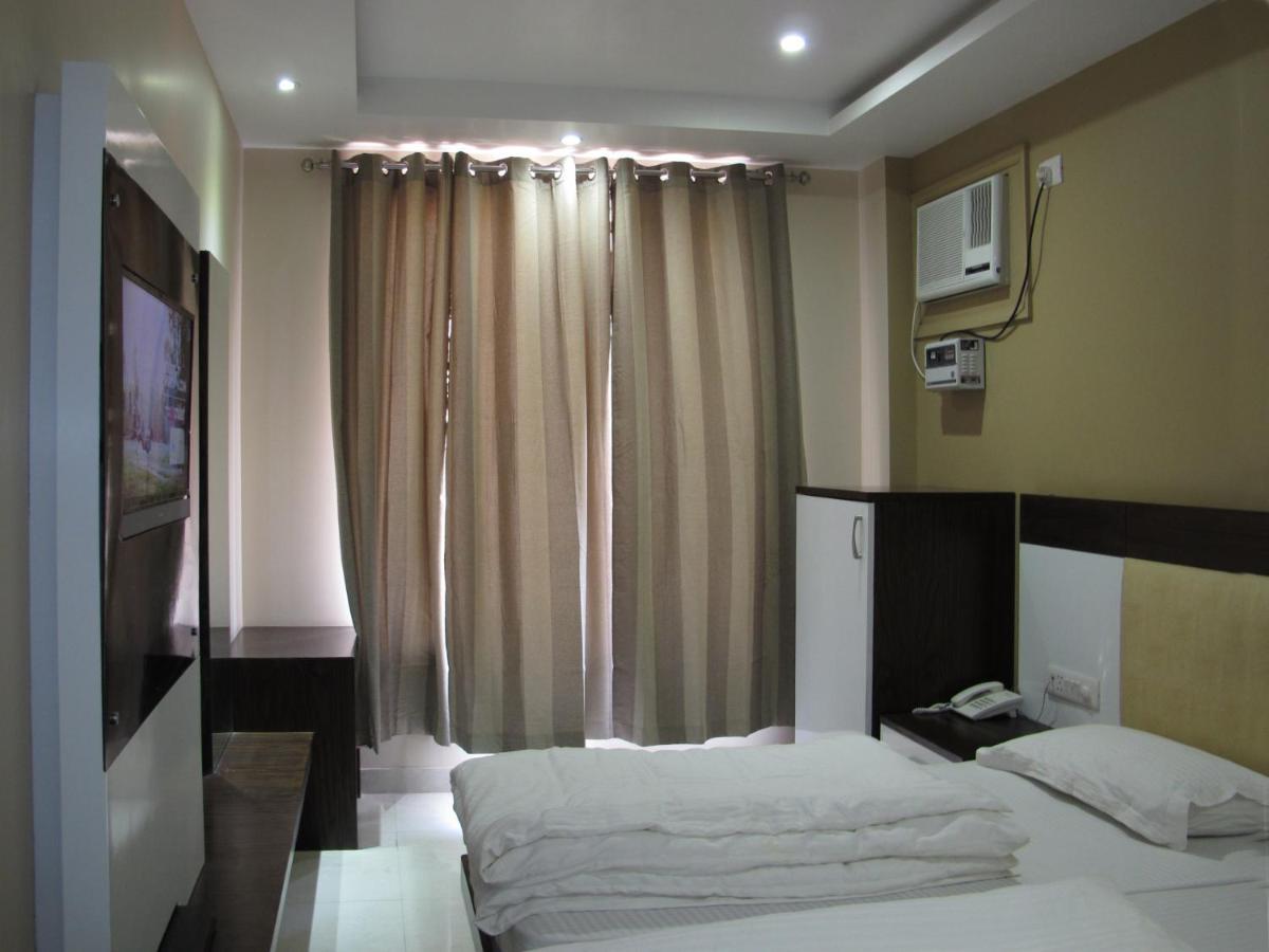 Raj Mahal Inn Nuova Delhi Esterno foto
